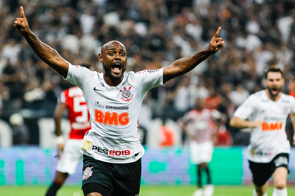 Vagner Love E O Heroi Do Titulo Do Corinthians Estava Sentindo Isso Corinthians Ge