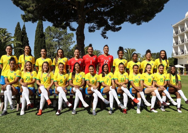 A foto oficial da seleção feminina (Foto: CBF/Divulgação)