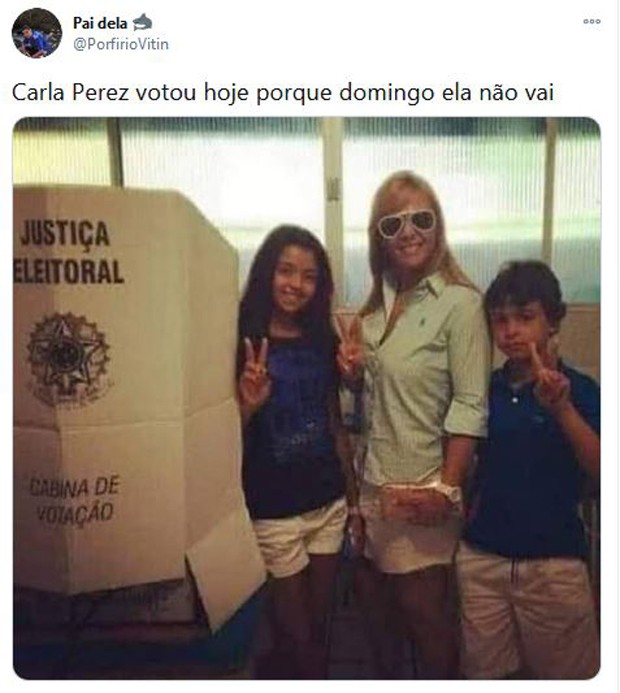 Web revive famoso meme Domingo Ela não Vai com Carla Perez (Foto: Reprodução / Twitter)
