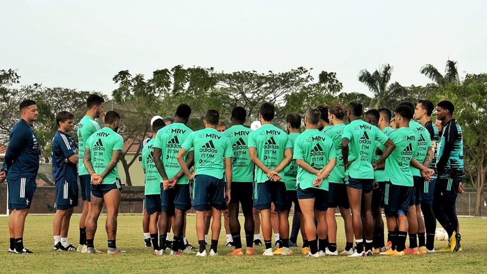 Jogadores do Flamengo durante treino em Guayaquil — Foto: Divulgação Flamengo