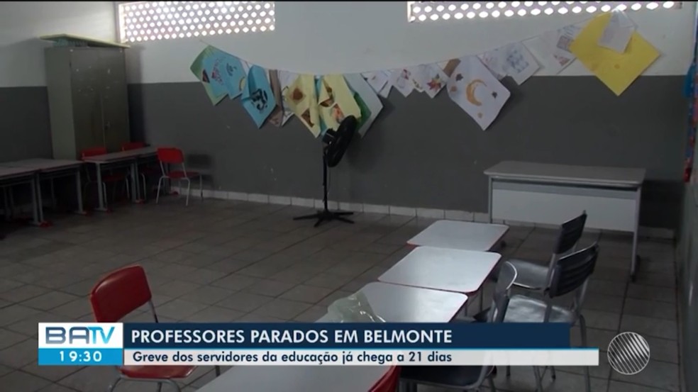 Mais de 5 mil estudantes ficam sem aulas em Belmonte, no sul da BA, com greve professores que jÃ¡ dura 3 semanas â€” Foto: ReproduÃ§Ã£o/TV Santa Cruz