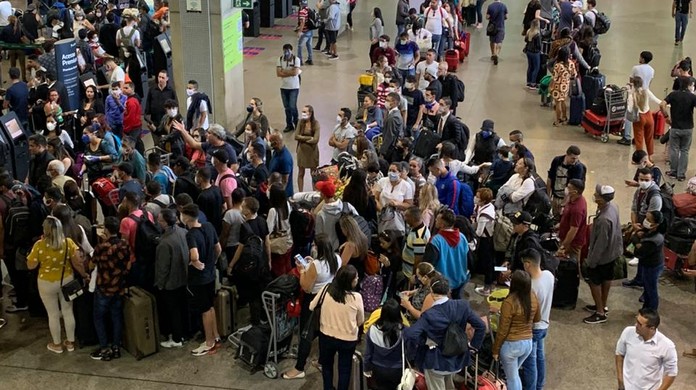 Imagens Registram Aglomeracao No Aeroporto De Guarulhos Nesta Sexta Em Meio A Pandemia De Covid 19 Sao Paulo G1