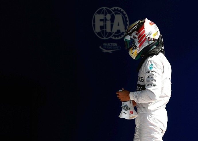 Lewis Hamilton após o treino classificatório para o GP da Bélgica (Foto: EFE)