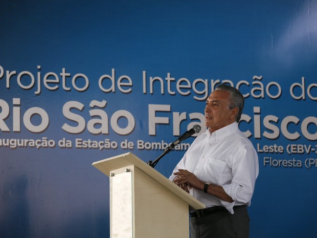 Presidente Michel Temer fez o anúncio na manhã desta segunda-feira (30), em Floresta, no Sertão de Pernambuco (Foto: Reprodução/Twitter/Michel Temer)