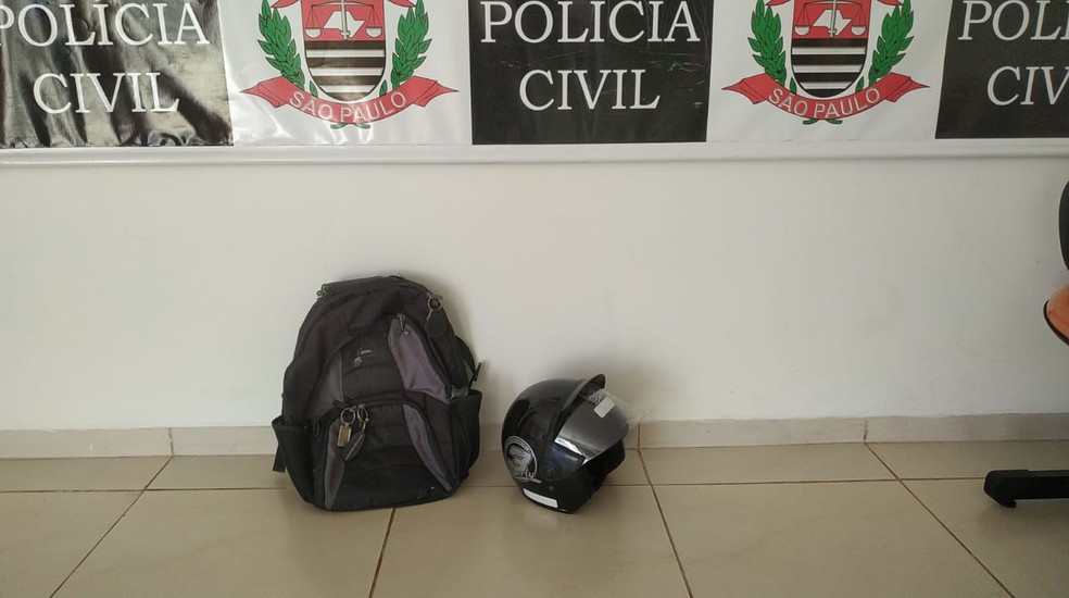 Mochila, que estava com o personal, também foi apreendida — Foto: Cedida/Polícia Civil