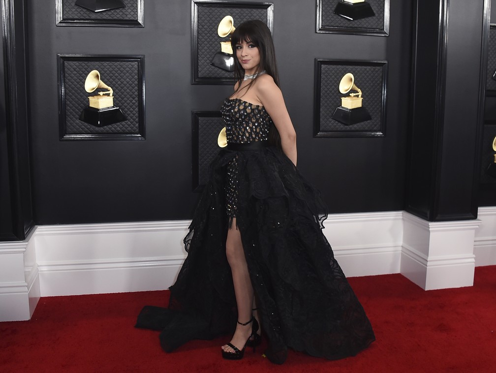 Camila Cabello chega ao Grammy 2020 — Foto: Jordan Strauss/Invision/AP