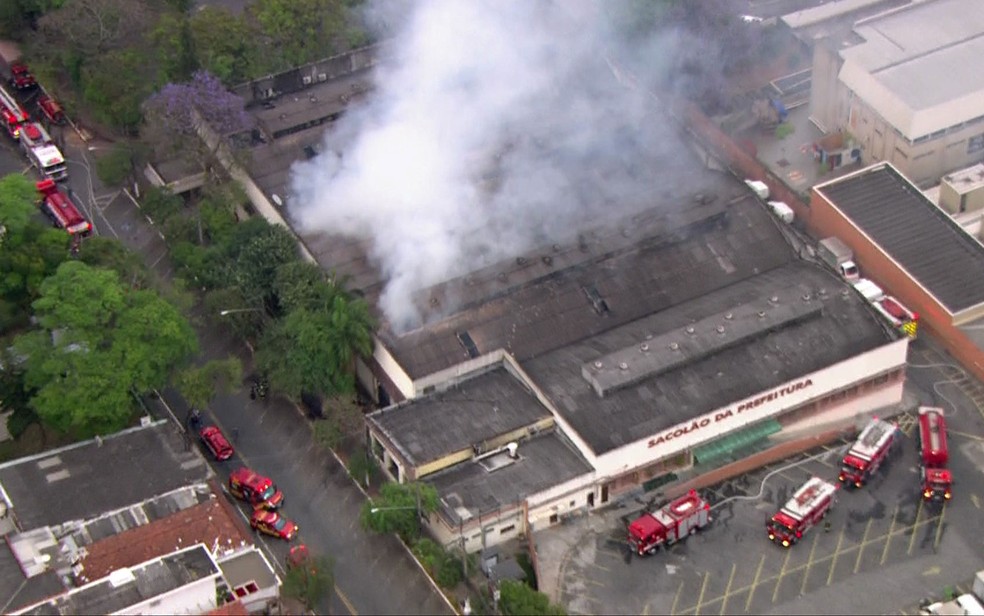 Incêndio atingiu Mercado de Santo Amaro em setembro (Foto: TV Globo/Reprodução)