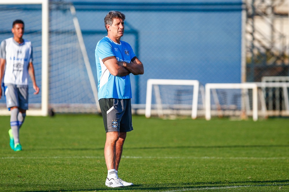 Campanha fora dá respaldo para Grêmio quebrar série ruim e marca do Fla no Rio