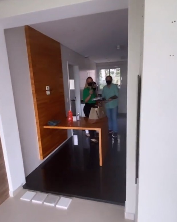 Sheila Mello mostra apartamento novo (Foto: Reprodução / Instagram)