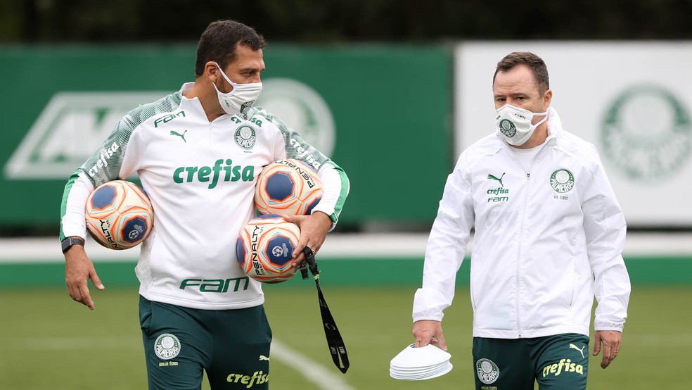 Maurício Copertino e Andrey Lopes, auxiliares de Luxa no Palmeiras — Foto: Cesar Greco / Ag. Palmeiras
