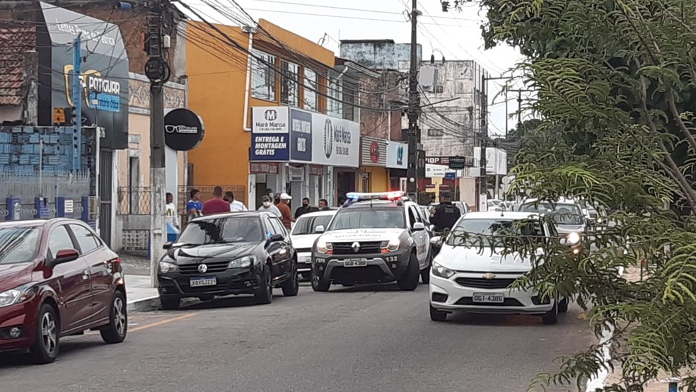 Cabo da Aeron&aacute;utica &eacute; baleado em tentativa de assalto na Grande Natal &mdash; Foto: S&eacute;rgio Henrique Santos/Inter TV Cabugi