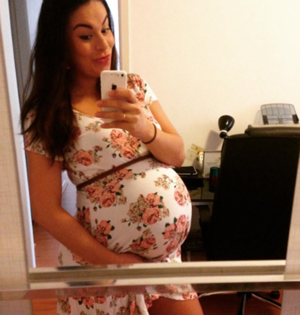 Renata Mattos em pose dias antes de dar à luz (Foto: Reprodução/Instagram)