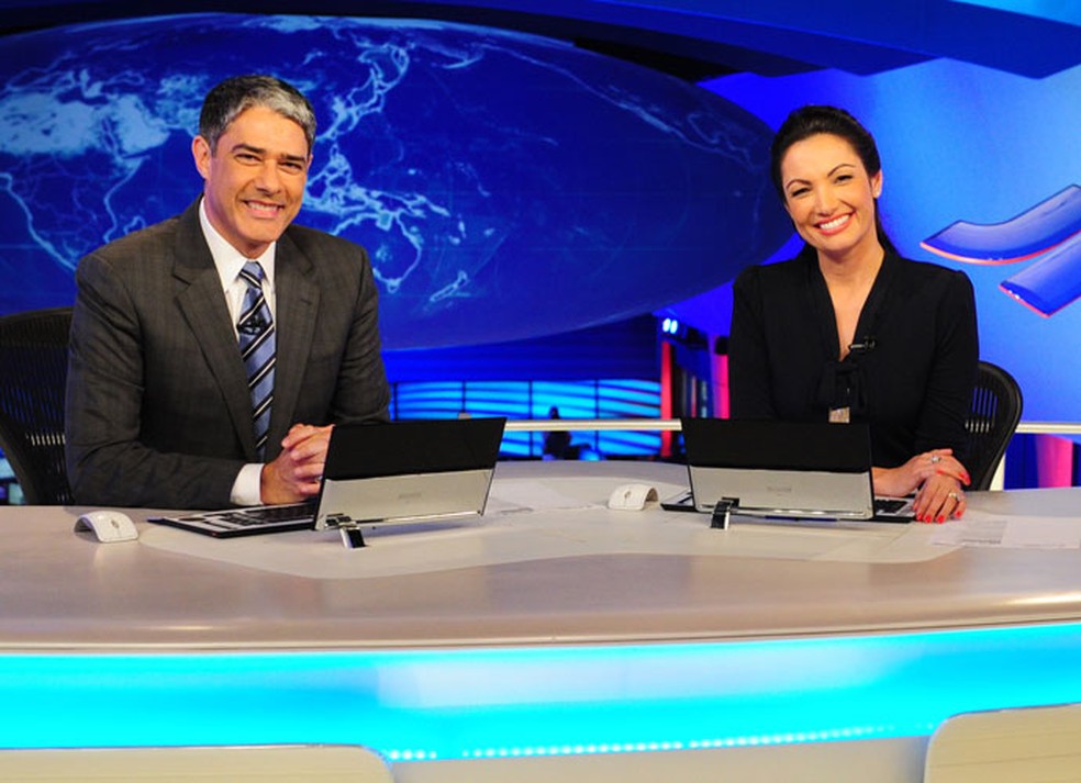 Patrícia Poeta em sua última noite de bancada no 'Jornal Nacional' — Foto: TV Globo/João Cotta