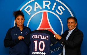 Cristiane apresentação Paris Saint-Germain PSG (Foto: Divulgação site oficial Paris Saint-Germain)
