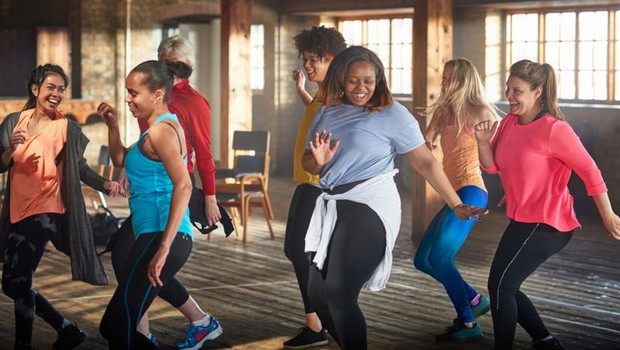 BBC Dançar é um exercício excelente para restabelecer o equilíbrio (Foto: Getty Images via BBC)
