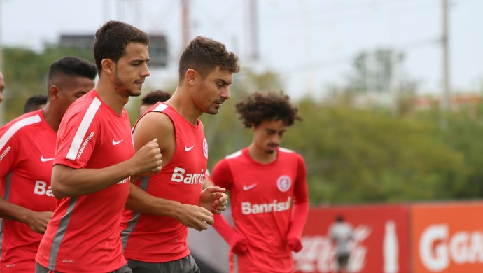 Nilmar volta a treinar com grupo do Inter (Foto: Diego Guichard)