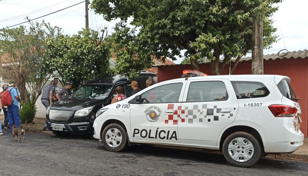 Homem é suspeito de matar a própria mãe em Pirapozinho (SP) — Foto: Bruna Bachega/TV Fronteira