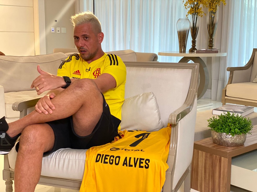 Diego Alves em entrevista ao ge &mdash; Foto: Cah&ecirc; Mota / ge