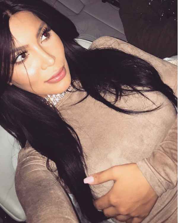 A modelo Kamilla Osman poderia se habilitar ao cargo de sósia de Kim Kardashian (Foto: Instagram)