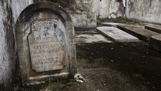 Silêncio. Cemitério israelita em Belém: desde o século XIX — Foto: Felipe Goifman/Divulgação