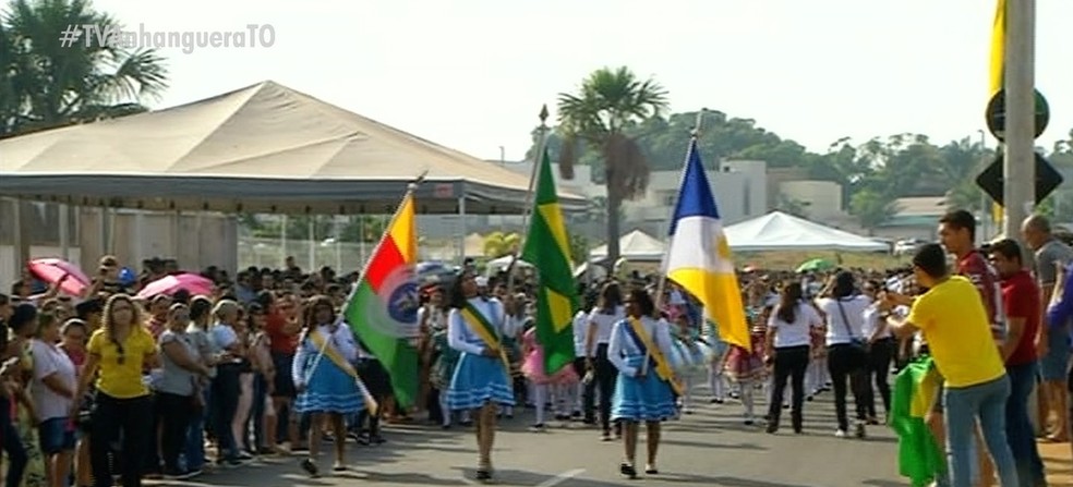 Desfile em Araguaína atraiu público — Foto: Reprodução/TV Anhanguera