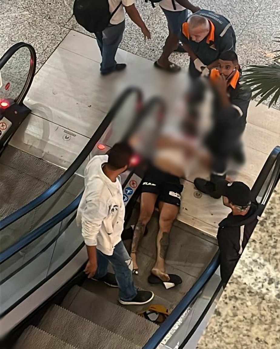 Homem é assassinado na escada rolante em shopping na Zona Oeste do Rio