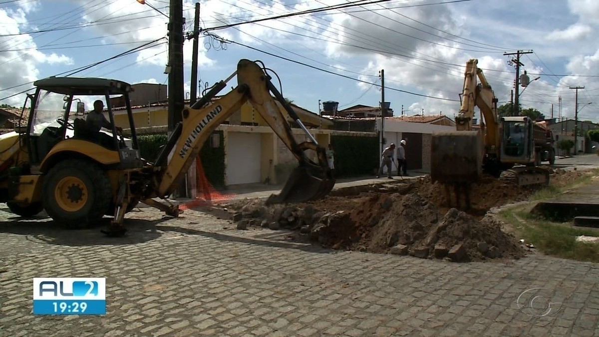 Fornecimento De água é Suspenso Em Rua Do Bairro Do Pinheiro Em Maceió Alagoas G1 5995