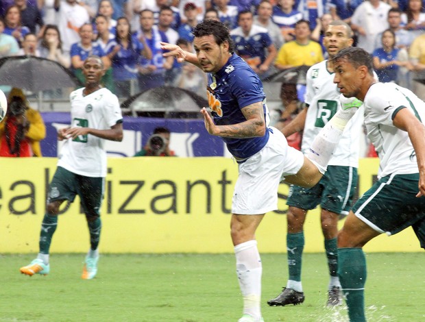 Ricardo Goulart, Cruzeiro x Goiás (Foto: EFE)