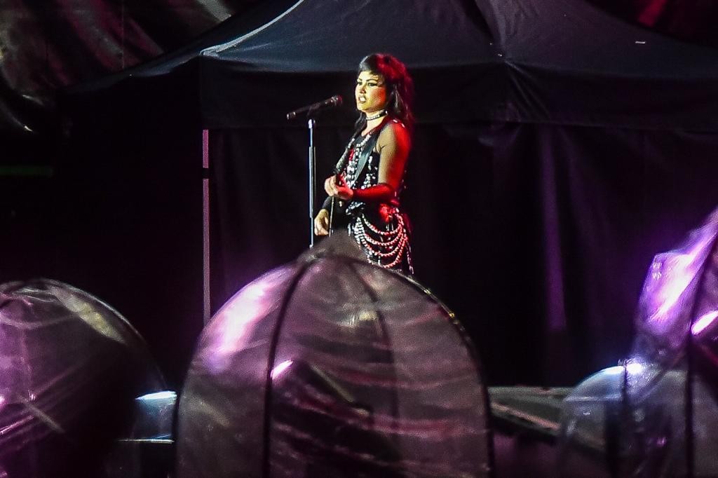 Demi Lovato anuncia que fará sua última turnê: 'Não posso mais fazer isso'; cantora deletou post pouco depois