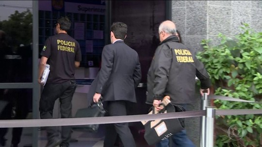 Resultado de imagem para Operação cumpre mandados de prisão de envolvidos em fraude no fornecimento de diplomas no ES