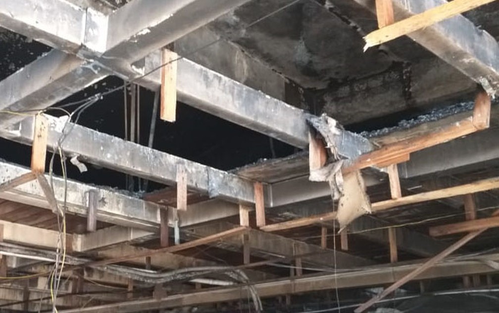 A loja funcionava em um prédio, que não teve outras instalações afetadas pelas chamas. Ainda não há informações sobre o que provocou o incêndio. — Foto: Arquivo Pessoal