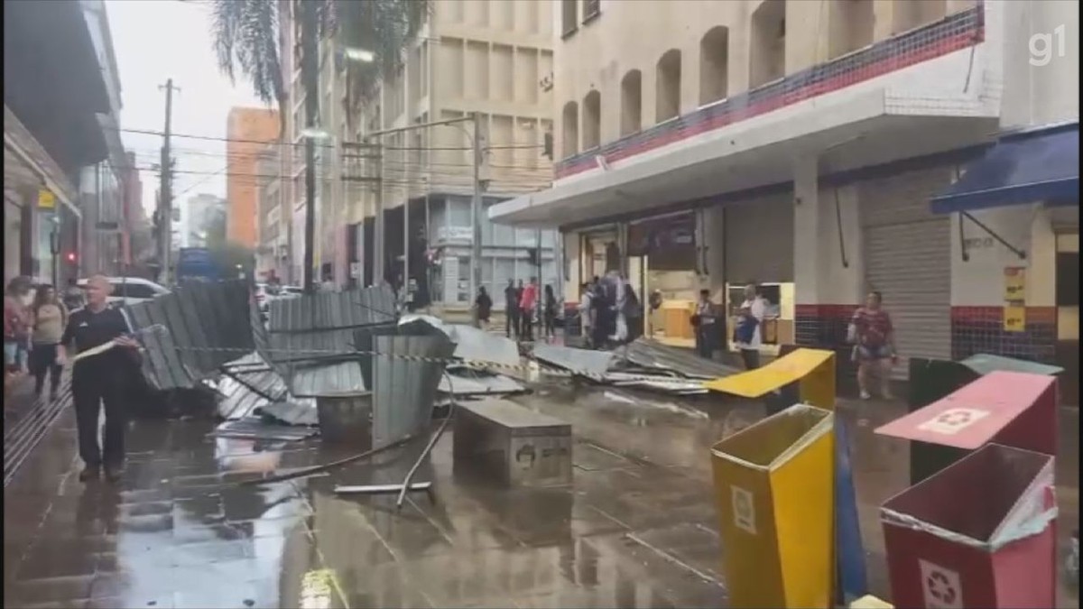 Le toit d’un magasin Calçadão s’effondre et des arbres tombent lors d’une tempête à Ribeirão Preto, SP ;  VIDÉO |  Ribeirao Preto et la France