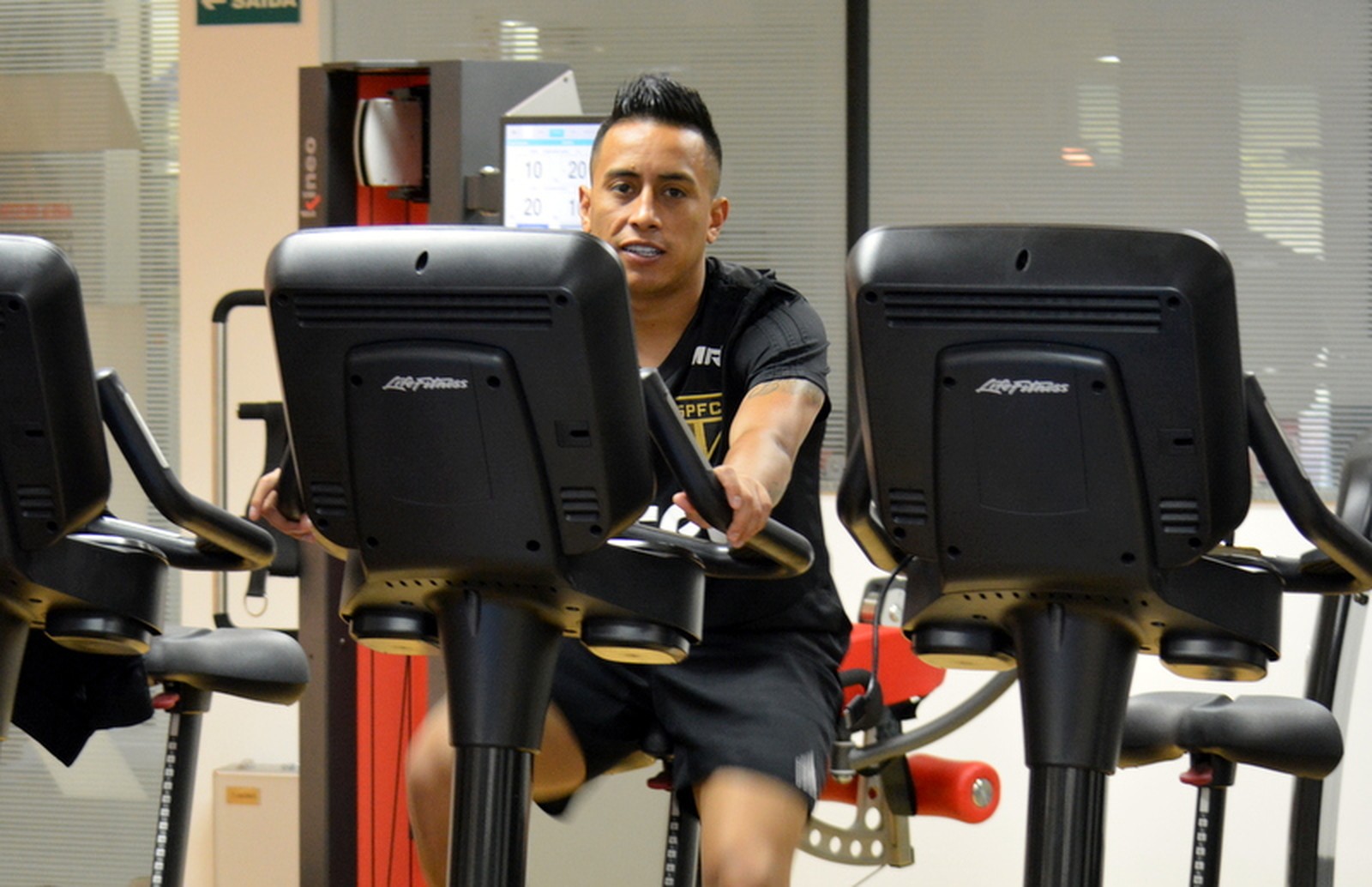 Ida de Cueva ao Independiente pode gerar lucro milionário ao São Paulo