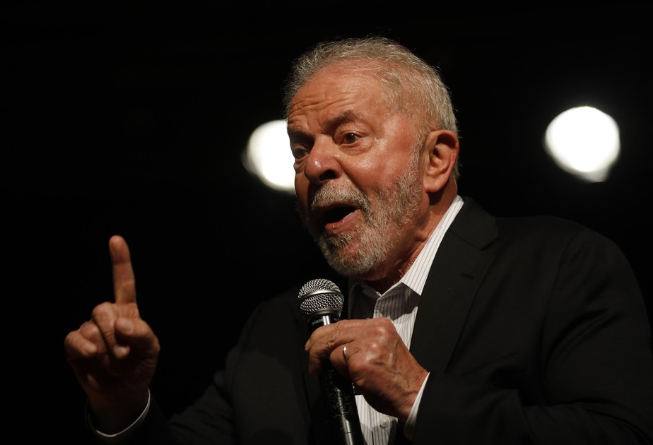 Lula recebe relatórios de grupos da transição, mas segue com foco na PEC