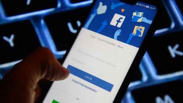 Você forneceu seu número de telefone quando se cadastrou no Facebook? Entenda como essa informação é usada  (Foto: Getty Images/via BBC News Brasil)