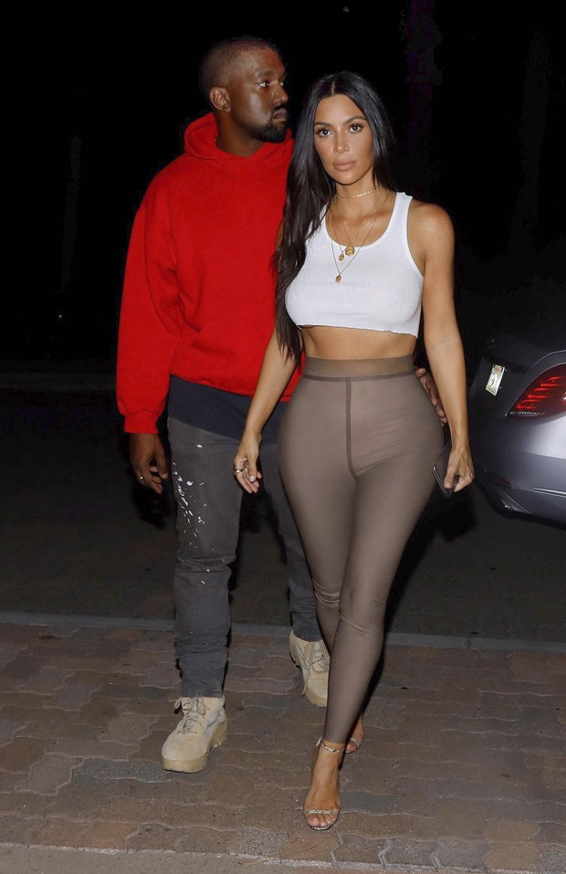  Kim Kardashian e Kanye West  (Foto: GrosbyGroup)