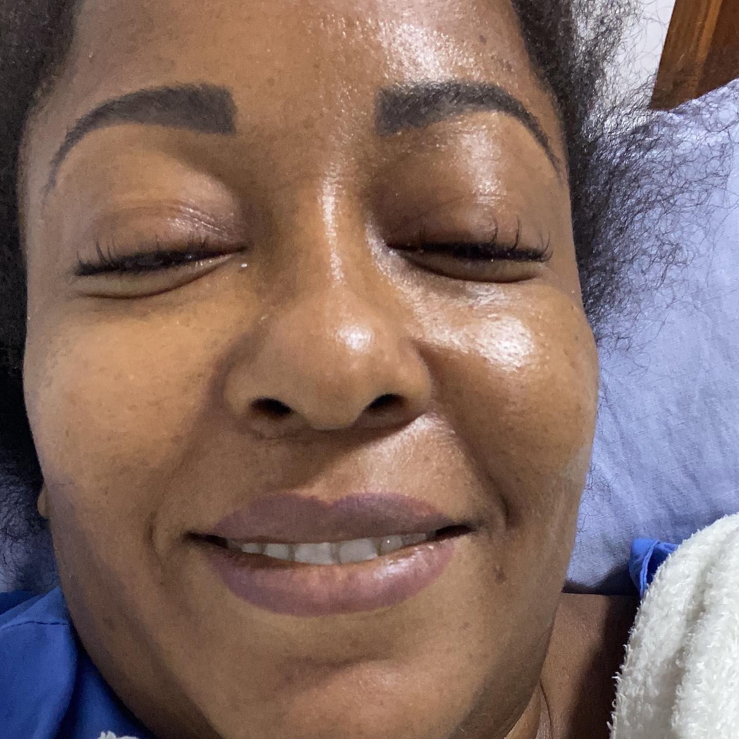 Após cirurgia, Tia Má revela que tirou onze cistos nas mamas: 'Se cuidem' (Foto: Reprodução / Instagram)