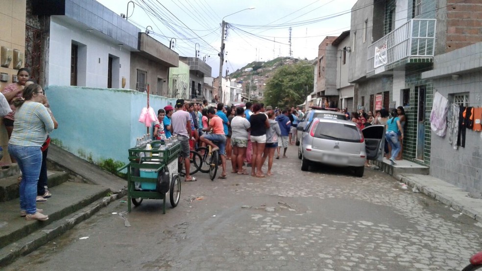 Crime aconteceu no bairro João Mota (Foto: Magno Wendel/TV Asa Branca)