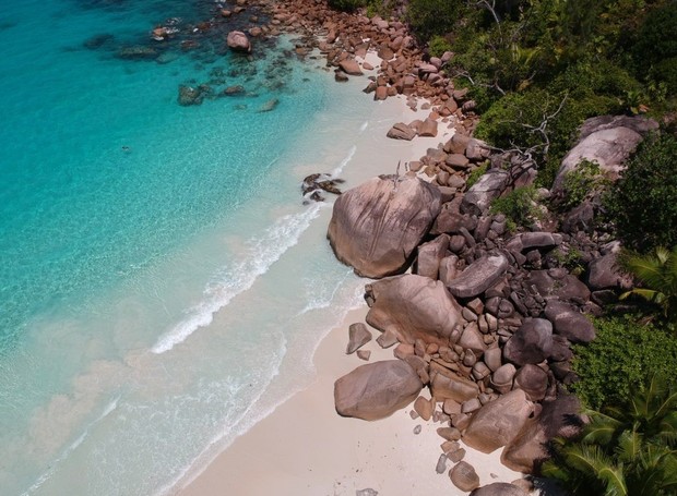 Praia Anse Lazio, na ilha Praslin em Seychelles (Foto: Alin Meceanu)