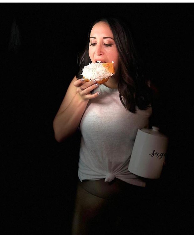A nutricionista Alissa Rumsey convocou seus 20 mil seguidores a repercutir a hashtag que pretende libertar as mulheres de uma má relação com a comida (Foto: Instagram/ Reprodução)