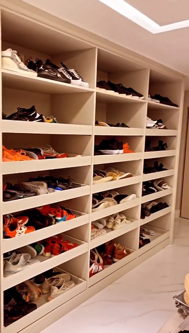 Leo Santana mostra seu closet (Foto: Reprodução / Instagram)