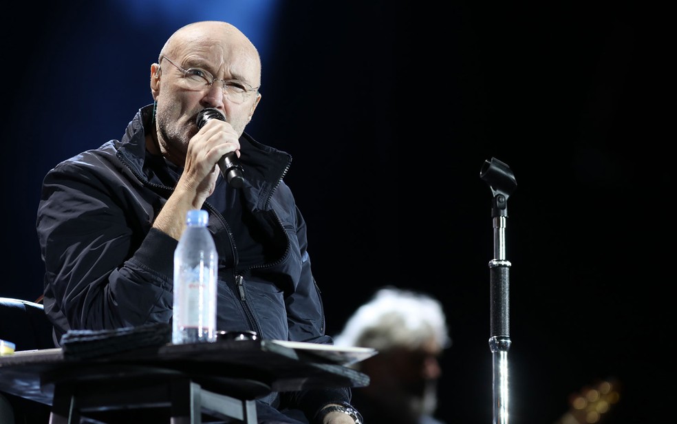 Duca Leindecker abre show de Phil Collins em Porto Alegre 'Uma honra' Música no Rio Grande do