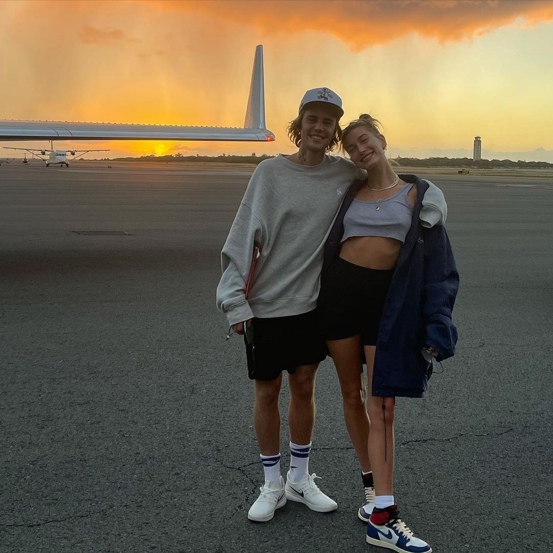 Justin e Hailey Bieber curtem Havaí 