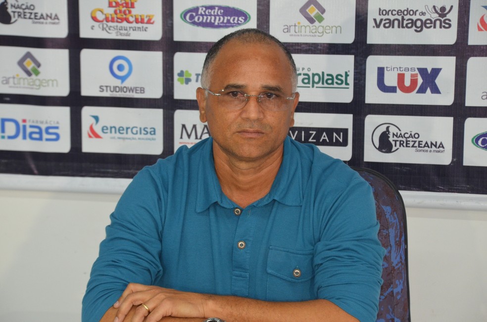 Oliveira Canindé, treinador do Treze (Foto: Silas Batista / GloboEsporte.com)