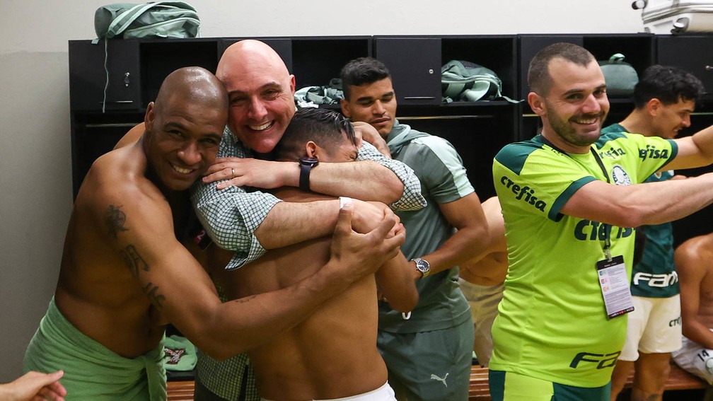 Presidente Maur�cio Galiotte comemora a classifica��o do Palmeiras � final da Libertadores � Foto: Cesar Greco