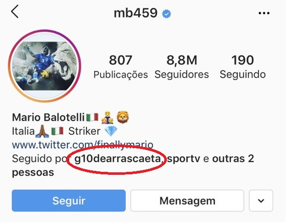 Torcedores ficaram empolgados ao perceberem que Arrascaeta segue Balotelli no Instagram &mdash; Foto: Reprodu&ccedil;&atilde;o