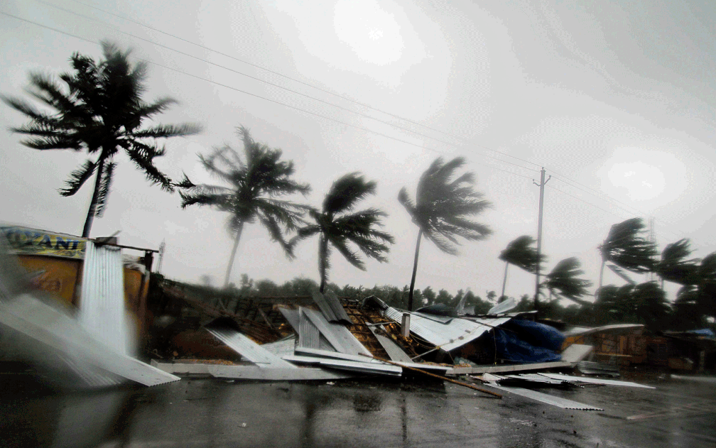 3 de maio - Ventos do ciclone Fani causam destruiÃ§Ã£o na Ãndia â Foto: AP