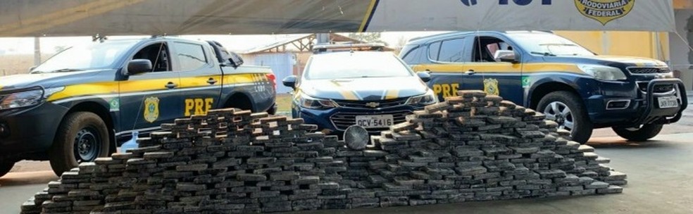 PRF apreendeu 1,2 tonelada de cocaína durante fiscalização na BR-174, em Pontes e Lacerda — Foto: Polícia Rodoviária Federal de Mato Grosso