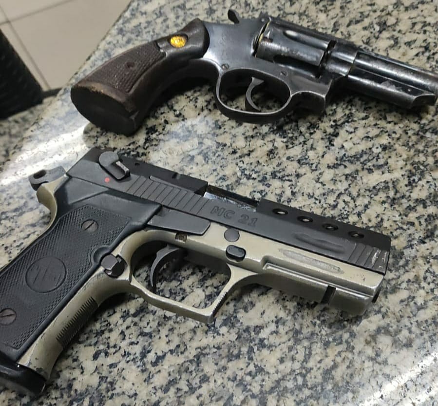 Adolescente morre ao sacar arma contra a PM em Três Rios 