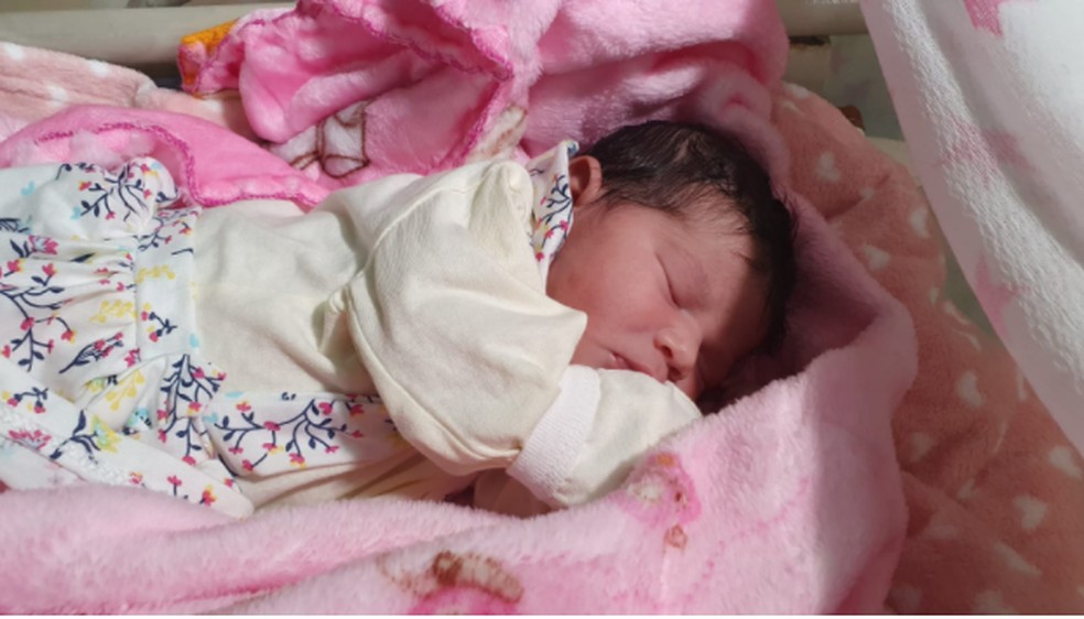 Akylla Kyara Pinheiro Leitão foi o primeiro bebê a nascer em Rio Branco em 2022 — Foto: Andryo Amaral/Rede Amazônica Acre